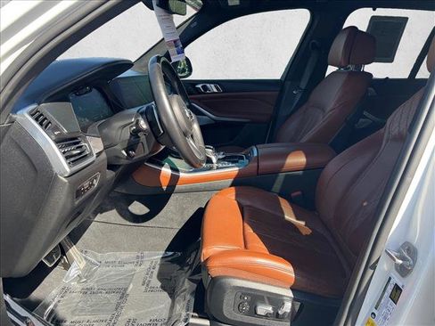 Used 2023 BMW X5 M50i w/ Executive Package AWD/4WD image 10