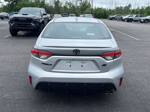 Used 2026 Toyota Corolla SE w/ SE Package FWD image 3