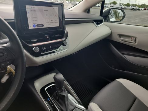 Certified 2025 Toyota Corolla LE image 20