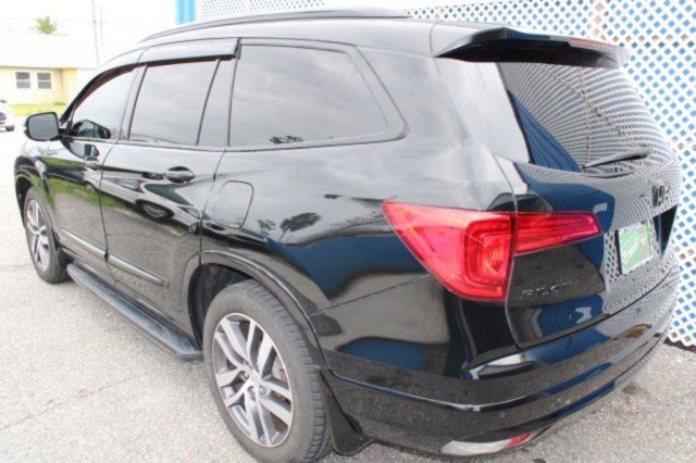 Used 2017 Honda Pilot Elite image 8