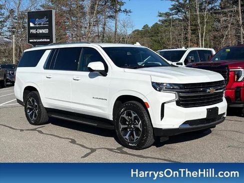 Certified 2024 Chevrolet Suburban LT AWD/4WD image 1