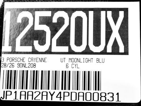 Certified 2023 Porsche Cayenne image 31