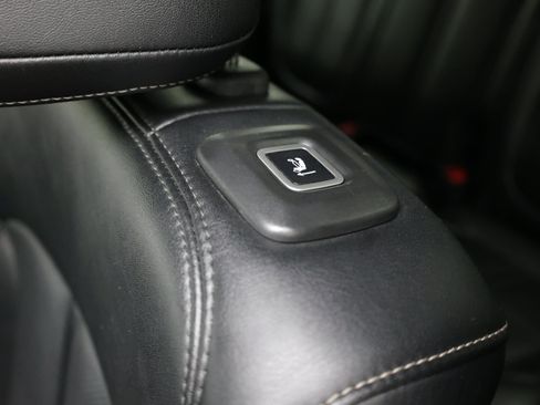 Used 2024 Jeep Wagoneer Series II w/ Flexible Seating Group RWD image 33
