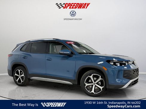 New 2026 Volkswagen Tiguan SE image 1