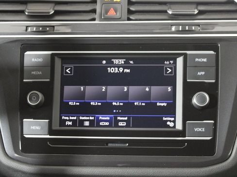 Used 2021 Volkswagen Tiguan S image 12