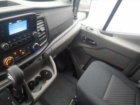 Used 2024 Ford Transit 250 Low Roof w/ Exterior Upgrade Package image 20