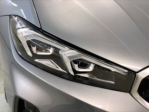 New 2025 BMW 330i xDrive Sedan w/ Premium Package image 13