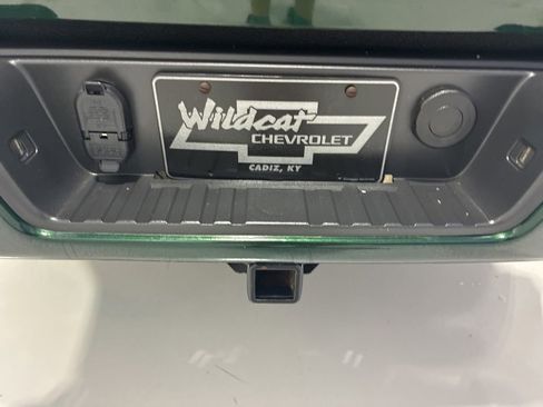 Used 2015 Chevrolet Colorado Z71 AWD/4WD image 6