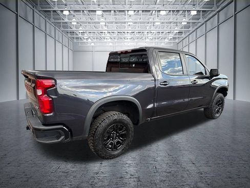 Used 2022 Chevrolet Silverado 1500 ZR2 w/ Technology Package AWD/4WD image 10