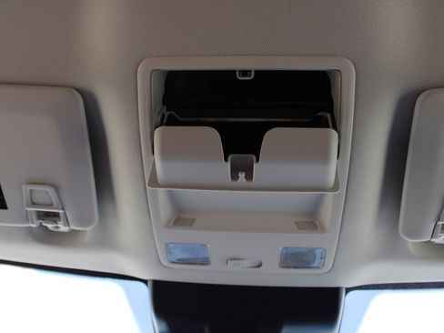 New 2025 Ford Maverick XL image 24