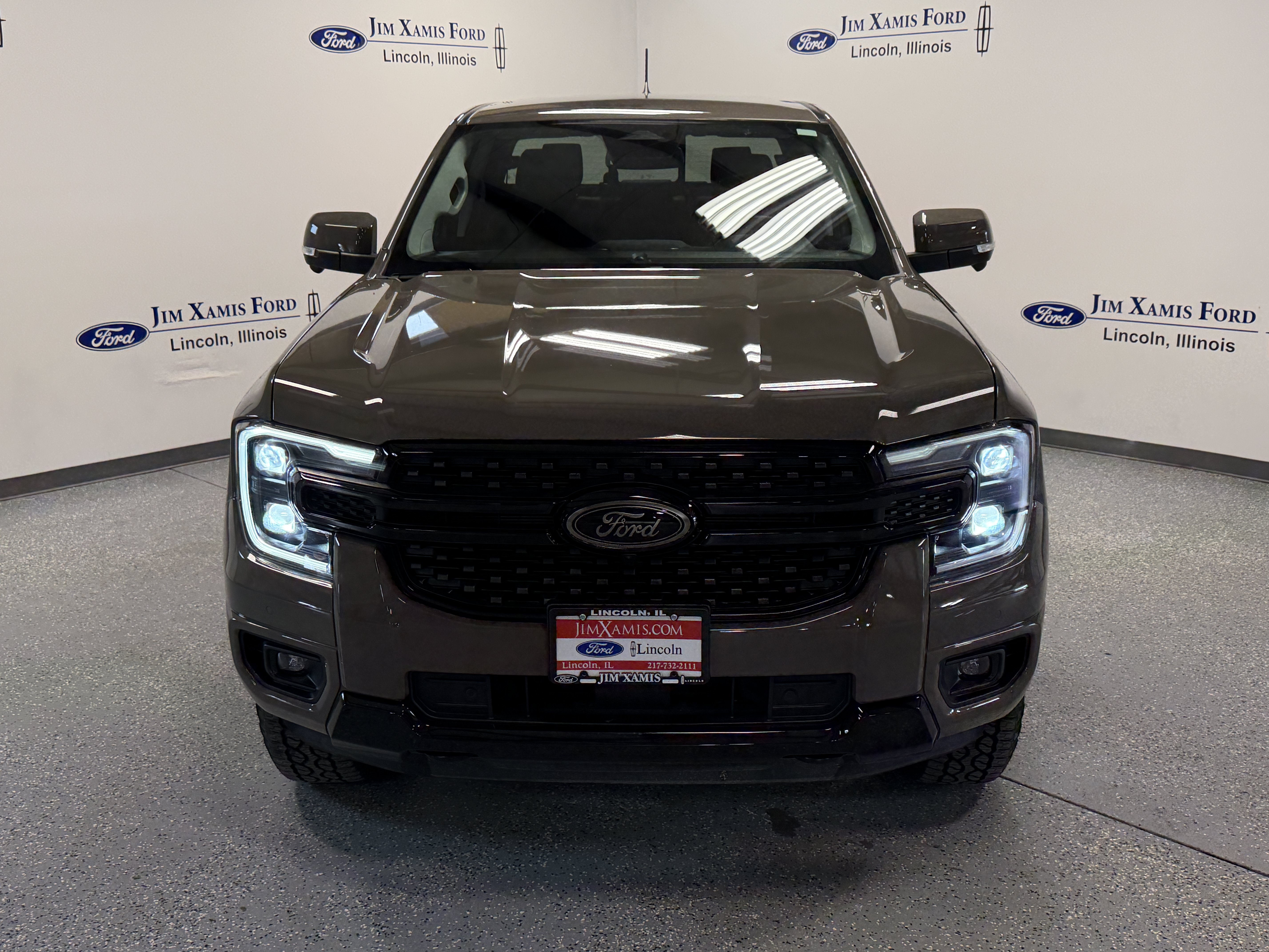 Used 2025 Ford Ranger Lariat w/ Black Appearance Package AWD/4WD image 2