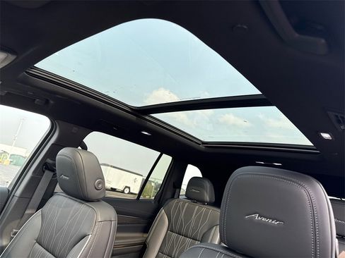 New 2026 Buick Enclave Avenir w/ Super Cruise Package image 28