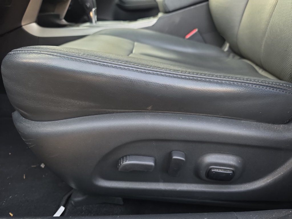 Used 2014 Nissan Altima 2.5 SL w/ Moonroof Package FWD image 34
