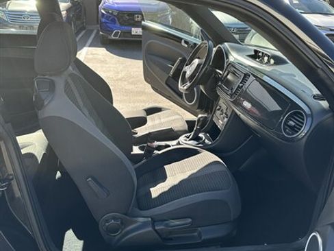 Used 2013 Volkswagen Beetle Turbo FWD image 12