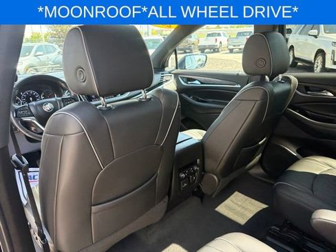 Used 2023 Buick Enclave Avenir AWD/4WD image 17