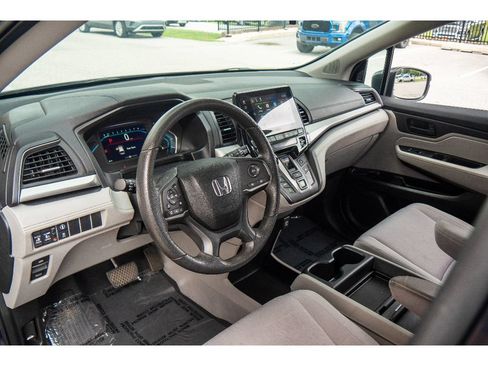 Used 2021 Honda Odyssey EX image 11