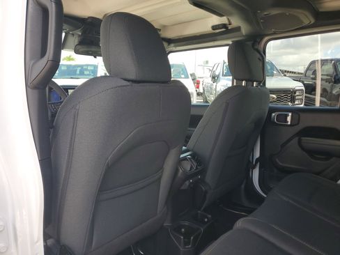 Used 2024 Jeep Wrangler Sport image 13