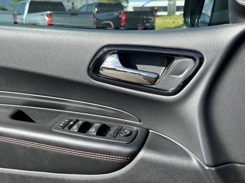 Used 2025 Dodge Durango GT RWD image 29