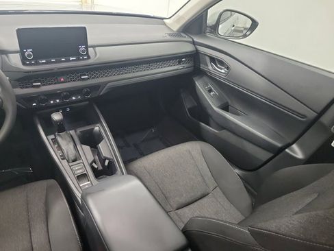 Certified 2024 Honda Accord EX image 12