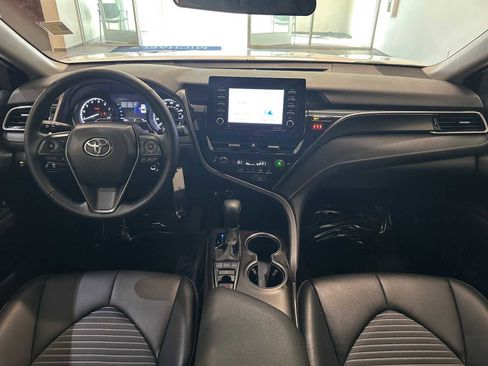 Certified 2023 Toyota Camry SE image 9
