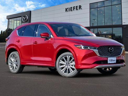 New 2025 MAZDA CX-5 Signature image 2