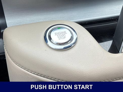 Used 2023 Lincoln Aviator 2WD w/ Premium Package image 31