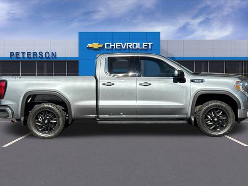 Used 2020 GMC Sierra 1500 SLE w/ Remote Start Package AWD/4WD image 3