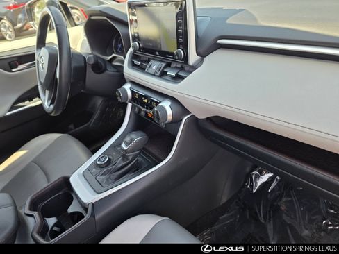 Used 2019 Toyota RAV4 Limited w/ Carpet Mat Package AWD/4WD image 30
