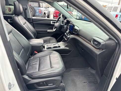 Used 2022 Ford Explorer Limited w/ Hybrid Equipment Group 310A image 32