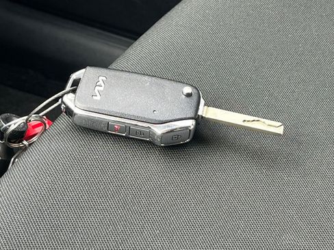 Used 2025 Kia Sportage LX image 21