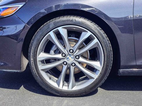 Used 2022 Chevrolet Malibu LT FWD image 16