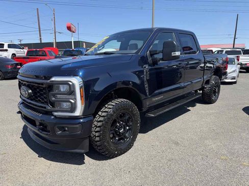 Used 2023 Ford F350 XLT w/ XLT Premium Package AWD/4WD image 3
