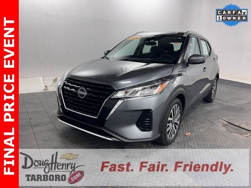 Used 2024 Nissan Kicks SV image 1