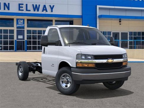 New 2025 Chevrolet Express 3500 w/ Power Convenience Package RWD image 7