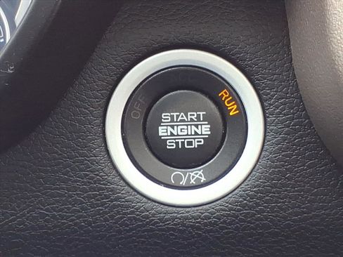 Used 2020 RAM 2500 Laramie image 23