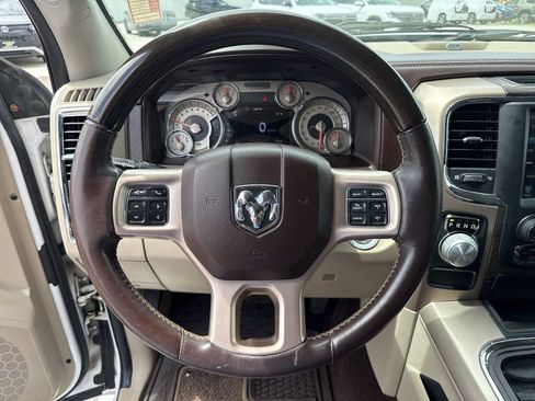 Used 2017 RAM 1500 Laramie Longhorn RWD image 14