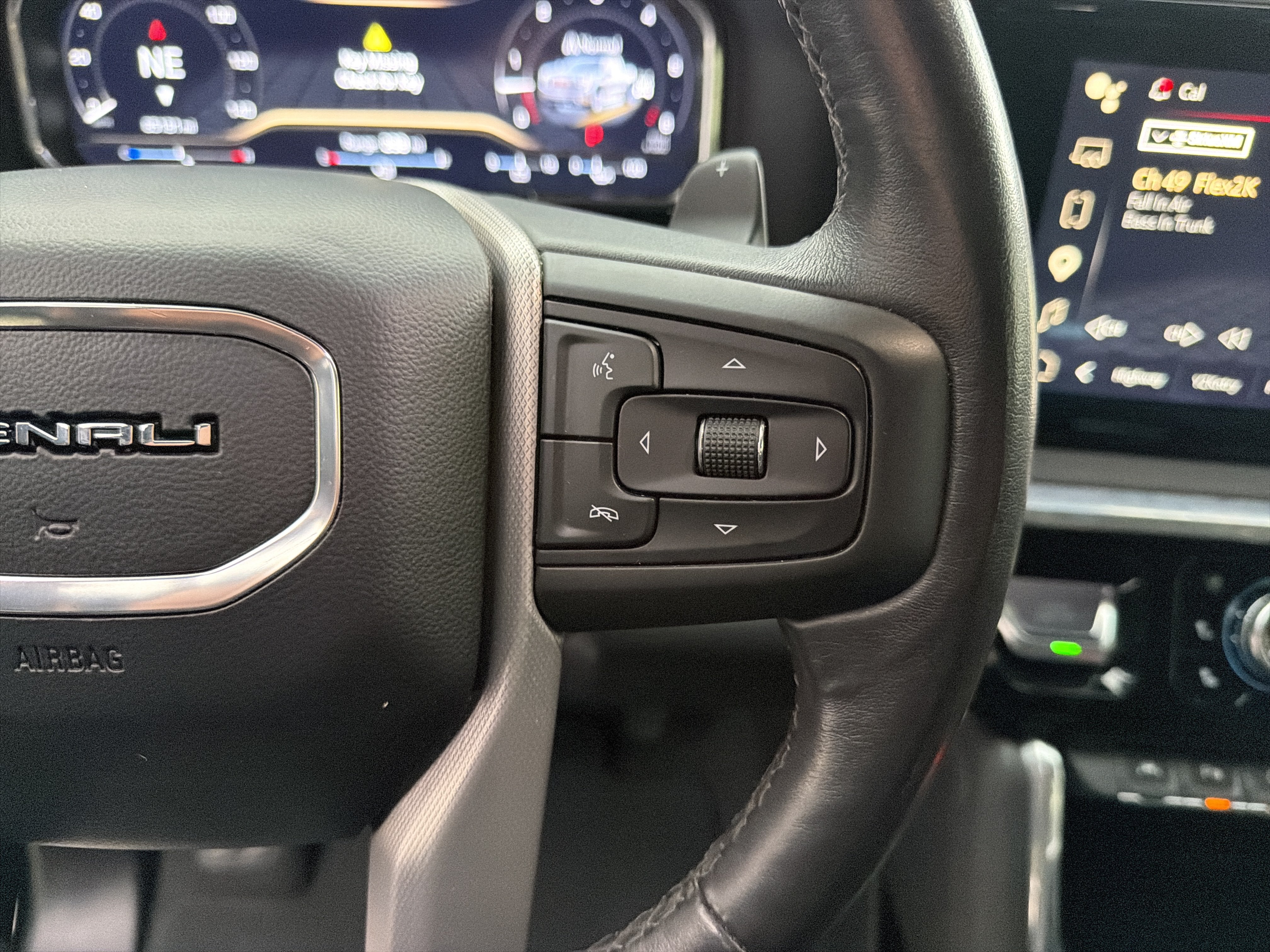 Used 2022 GMC Sierra 1500 Denali AWD/4WD image 18