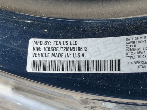 Used 2021 RAM 1500 Laramie AWD/4WD image 34