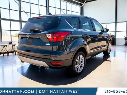 Used 2019 Ford Escape SE FWD image 28