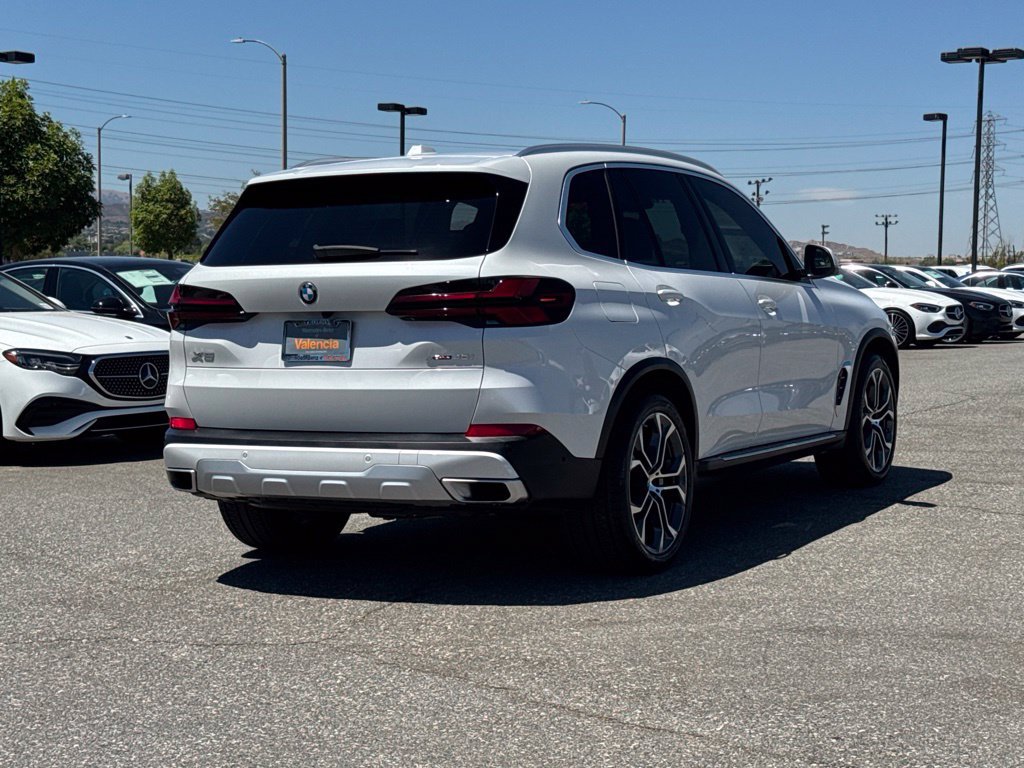 Used 2024 BMW X5 xDrive40i w/ Executive Package AWD/4WD image 8