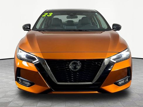 Used 2023 Nissan Sentra SR w/ SR Premium Package FWD image 2