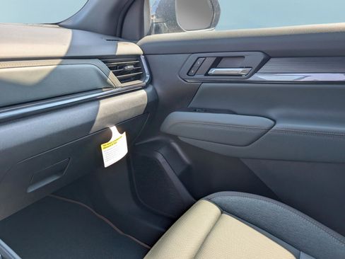 Used 2026 GMC Terrain AT4 image 30