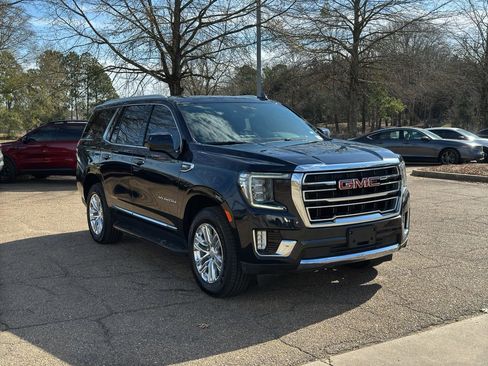 Certified 2023 GMC Yukon SLT AWD/4WD image 1