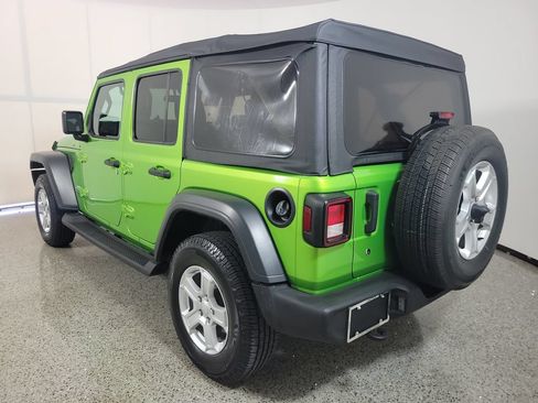 Used 2019 Jeep Wrangler Unlimited Sport S AWD/4WD image 3