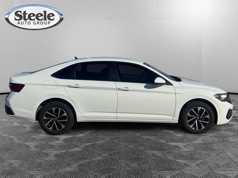 Used 2023 Volkswagen Jetta S FWD image 6