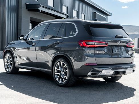 Used 2019 BMW X5 xDrive40i w/ Convenience Package AWD/4WD image 2