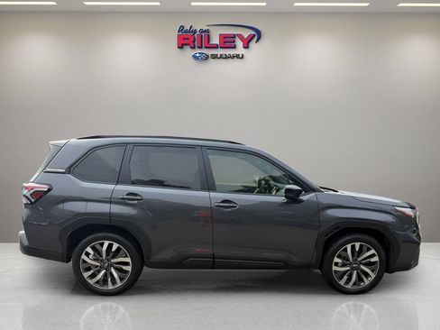 Certified 2025 Subaru Forester Touring AWD/4WD image 6