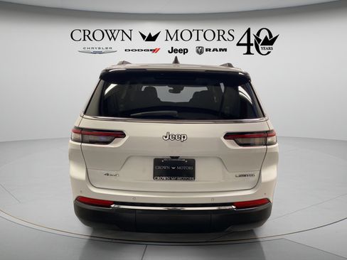 Used 2023 Jeep Grand Cherokee L Limited AWD/4WD image 13