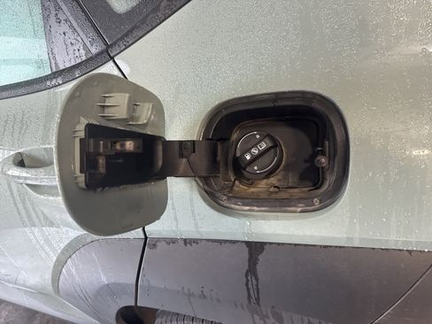 Certified 2024 Hyundai Kona SE image 11