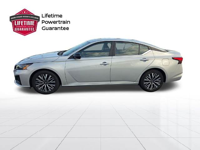 Certified 2025 Nissan Altima 2.5 SV FWD image 3